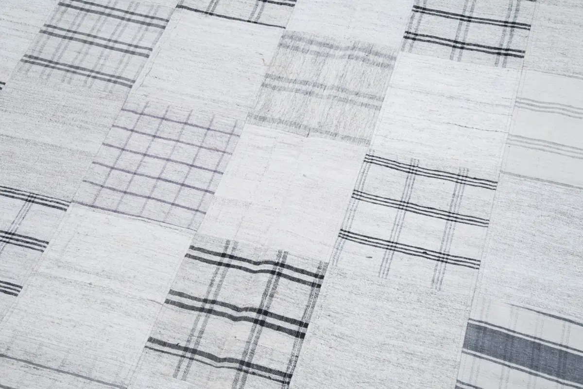 İnce Bez Patchwork Bej Pamuk Üzerine Yün El Dokuma Kilim-203x299 - Görsel 6
