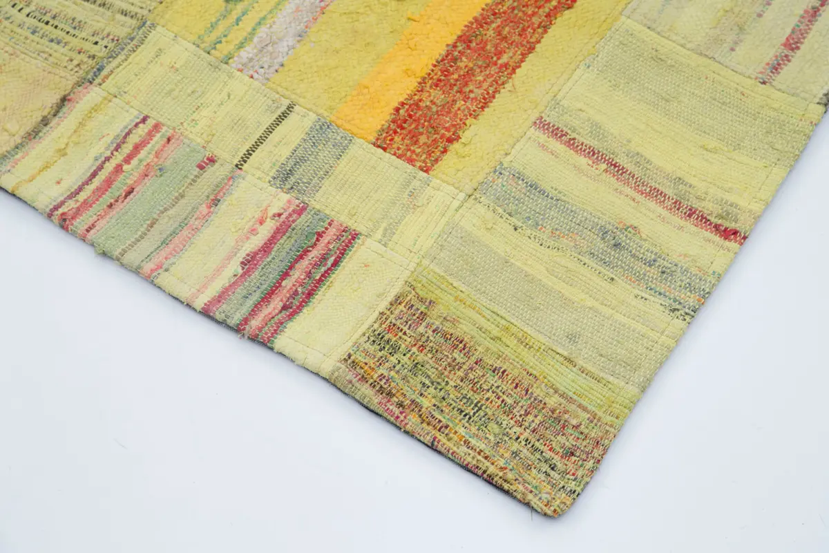 Chaput Patchwork Sarı Renk Pamuk Üzerine Yün El Dokuma Kilim-204x298 - Görsel 4