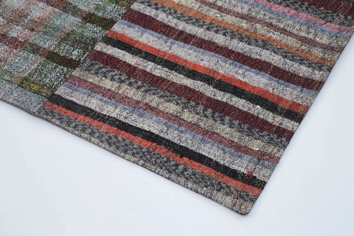 Chaput Patchwork Multi Renk Pamuk Üzerine Yün El Dokuma Kilim-196x299 - Görsel 4