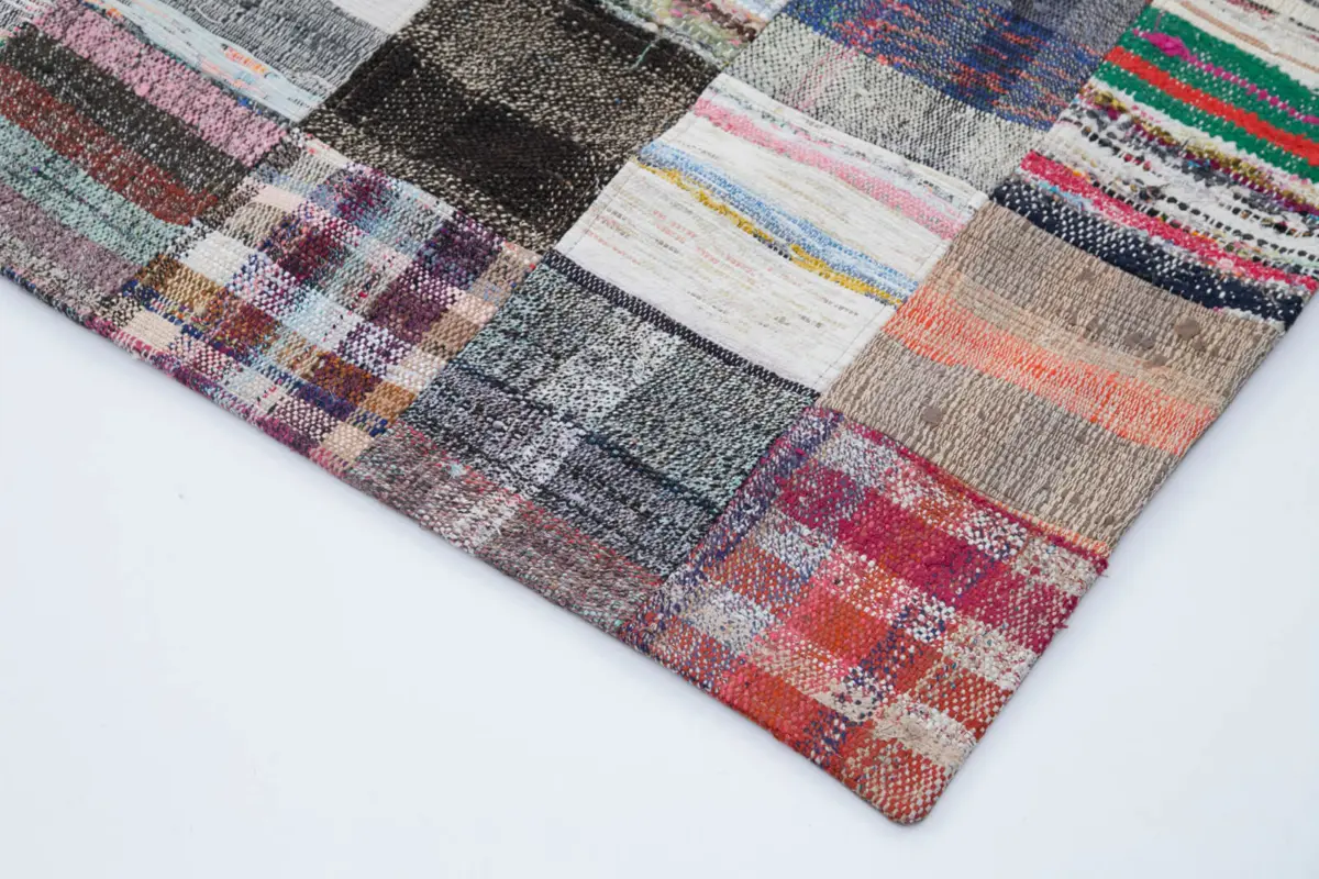 Chaput Patchwork Multi Renk Pamuk Üzerine Yün El Dokuma Kilim-242x300 - Görsel 4