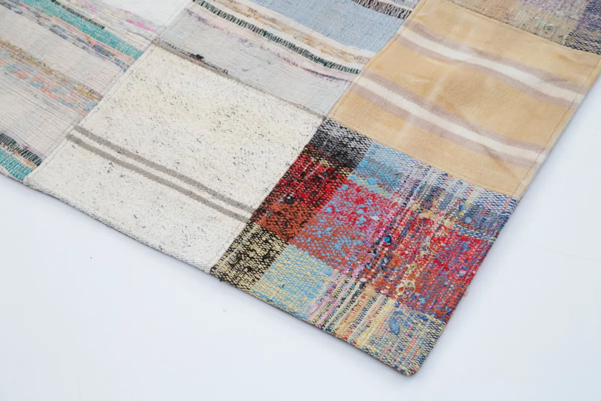 Chaput Patchwork Multi Renk Pamuk Üzerine Yün El Dokuma Kilim-241x300 - Görsel 4