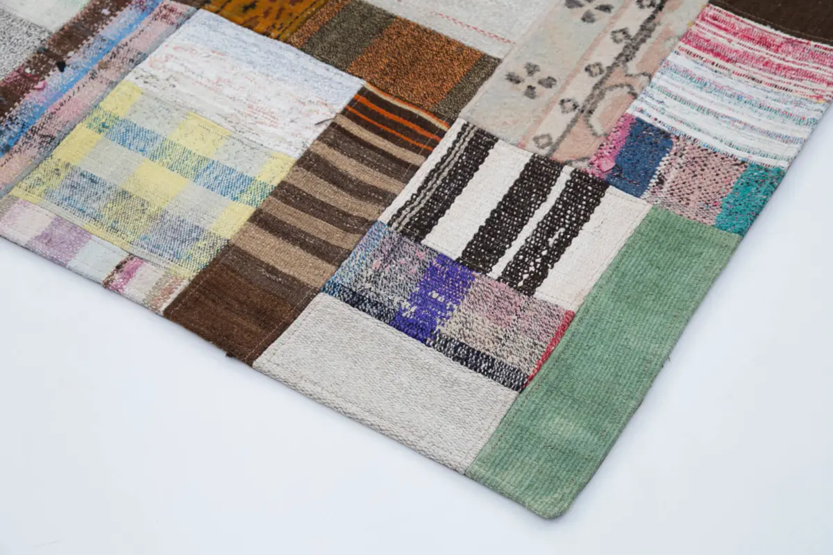 Chaput Patchwork Multi Renk Pamuk Üzerine Yün El Dokuma Kilim-246x306 - Görsel 4