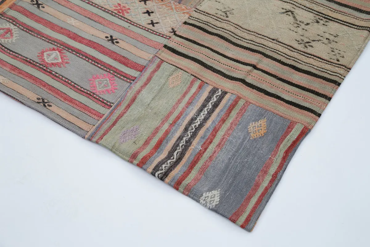 Anadolu Patchwork Kahverengi Renk Pamuk Üzerine Yün El Dokuma Kilim-204x302 - Görsel 4