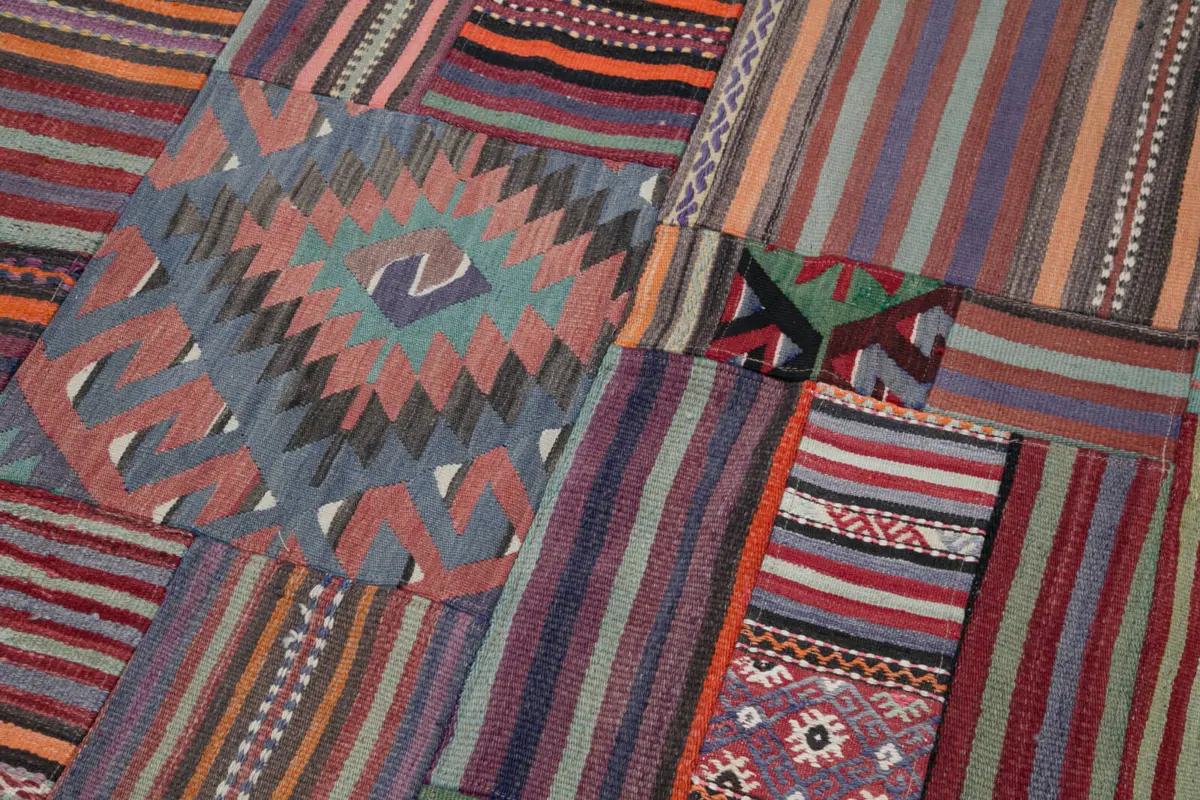 Anadolu Patchwork Multi Renk Pamuk Üzerine Yün El Dokuma Kilim-202x300 - Görsel 6