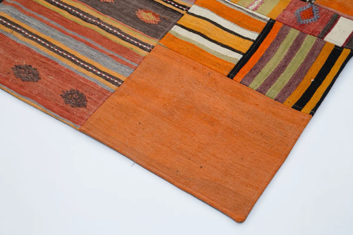 Anadolu Patchwork Turuncu Renk Pamuk Üzerine Yün El Dokuma Kilim-202x300 - Görsel 4