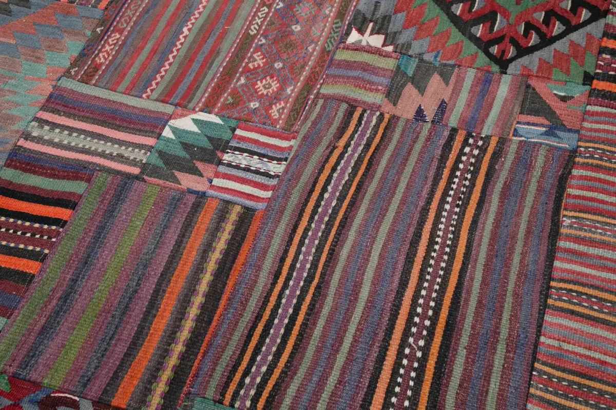 Anadolu Patchwork Multi Renk Pamuk Üzerine Yün El Dokuma Kilim-202x302 - Görsel 6