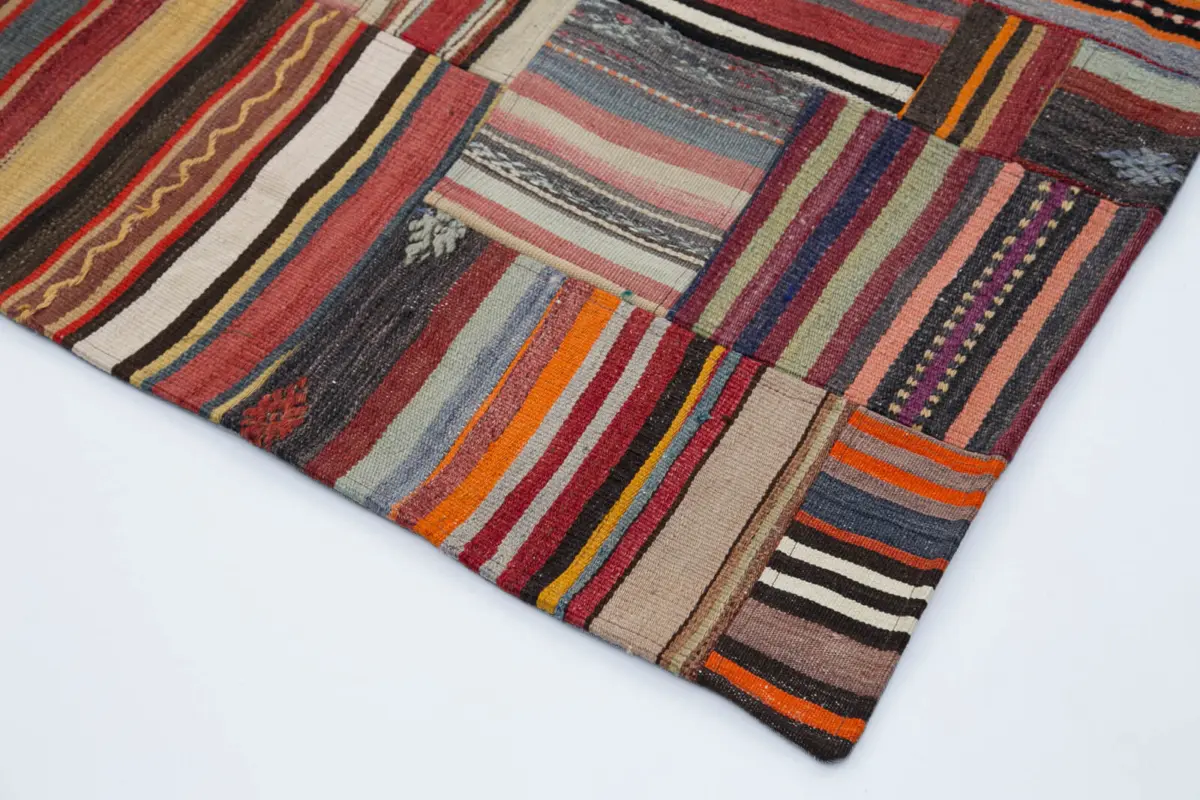 Anadolu Patchwork Multi Renk Pamuk Üzerine Yün El Dokuma Kilim-202x301 - Görsel 4