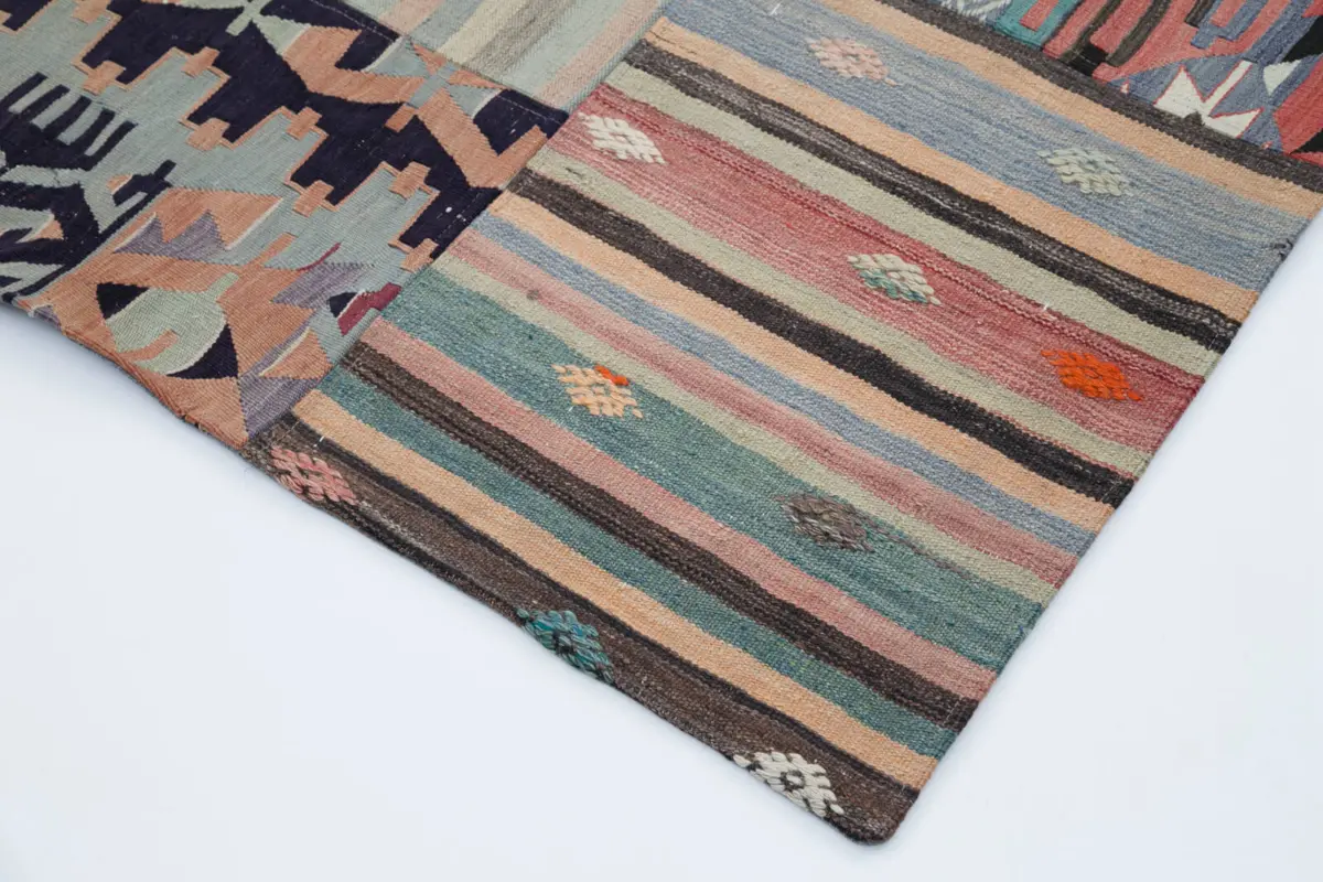 Anadolu Patchwork Bej Renk Pamuk Üzerine Yün El Dokuma Kilim-202x302 - Görsel 4