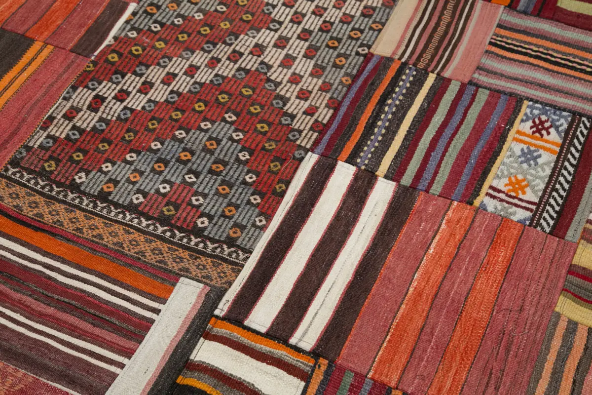 Anadolu Patchwork Multi Renk Pamuk Üzerine Yün El Dokuma Kilim-202x300 - Görsel 6
