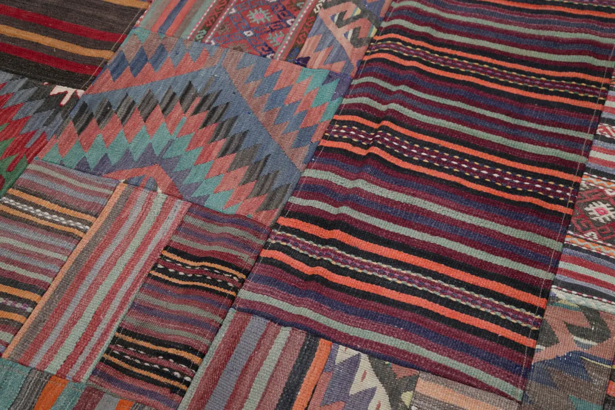 Anadolu Patchwork Multi Renk Pamuk Üzerine Yün El Dokuma Kilim-202x300 - Görsel 6