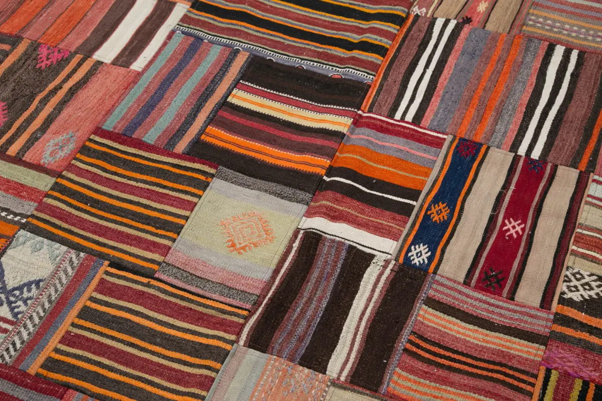 Anadolu Patchwork Multi Renk Pamuk Üzerine Yün El Dokuma Kilim-201x300 - Görsel 6