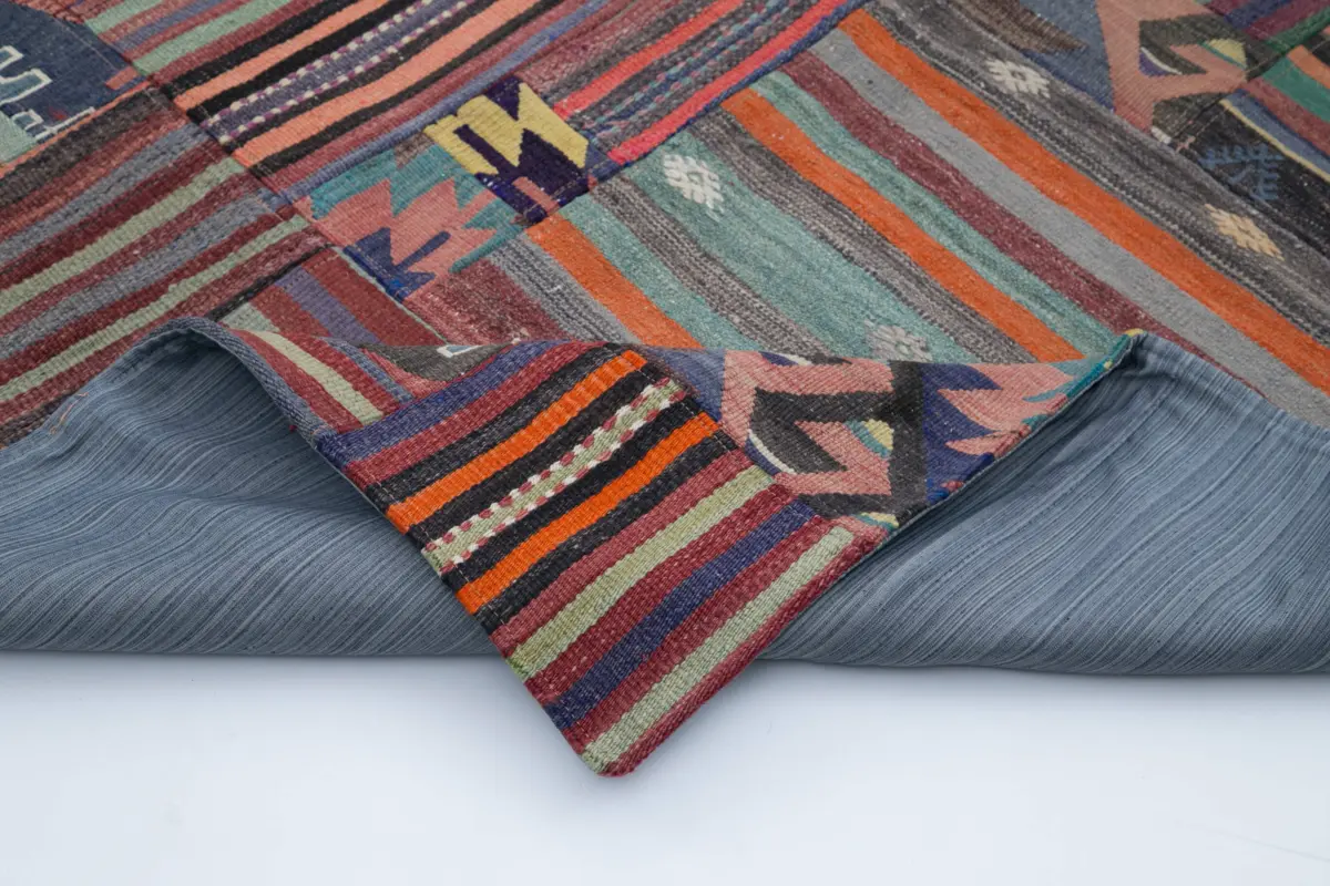 Anadolu Patchwork Multi Renk Pamuk Üzerine Yün El Dokuma Kilim-200x301 - Görsel 5