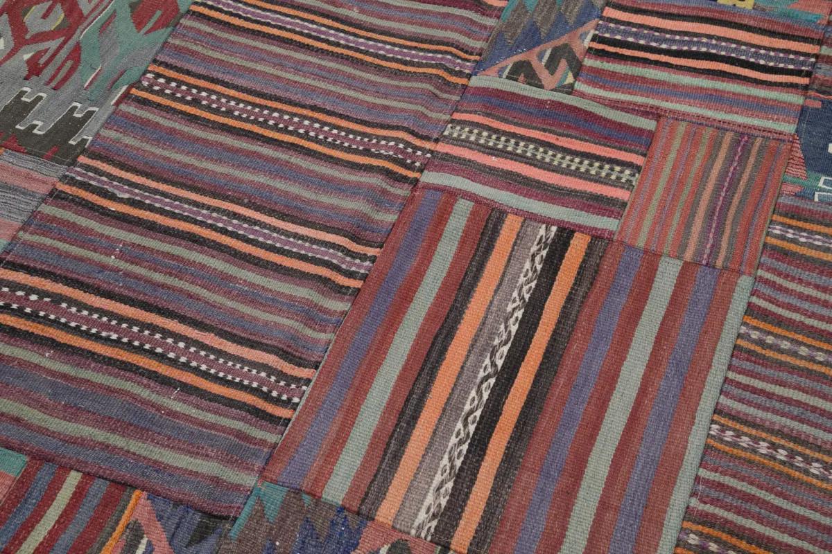 Anadolu Patchwork Multi Renk Pamuk Üzerine Yün El Dokuma Kilim-200x301 - Görsel 6