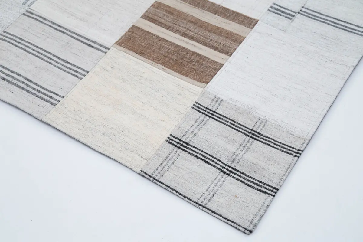 İnce Bez Patchwork Beyaz Pamuk Üzerine Yün El Dokuma Kilim-244x302 - Görsel 4