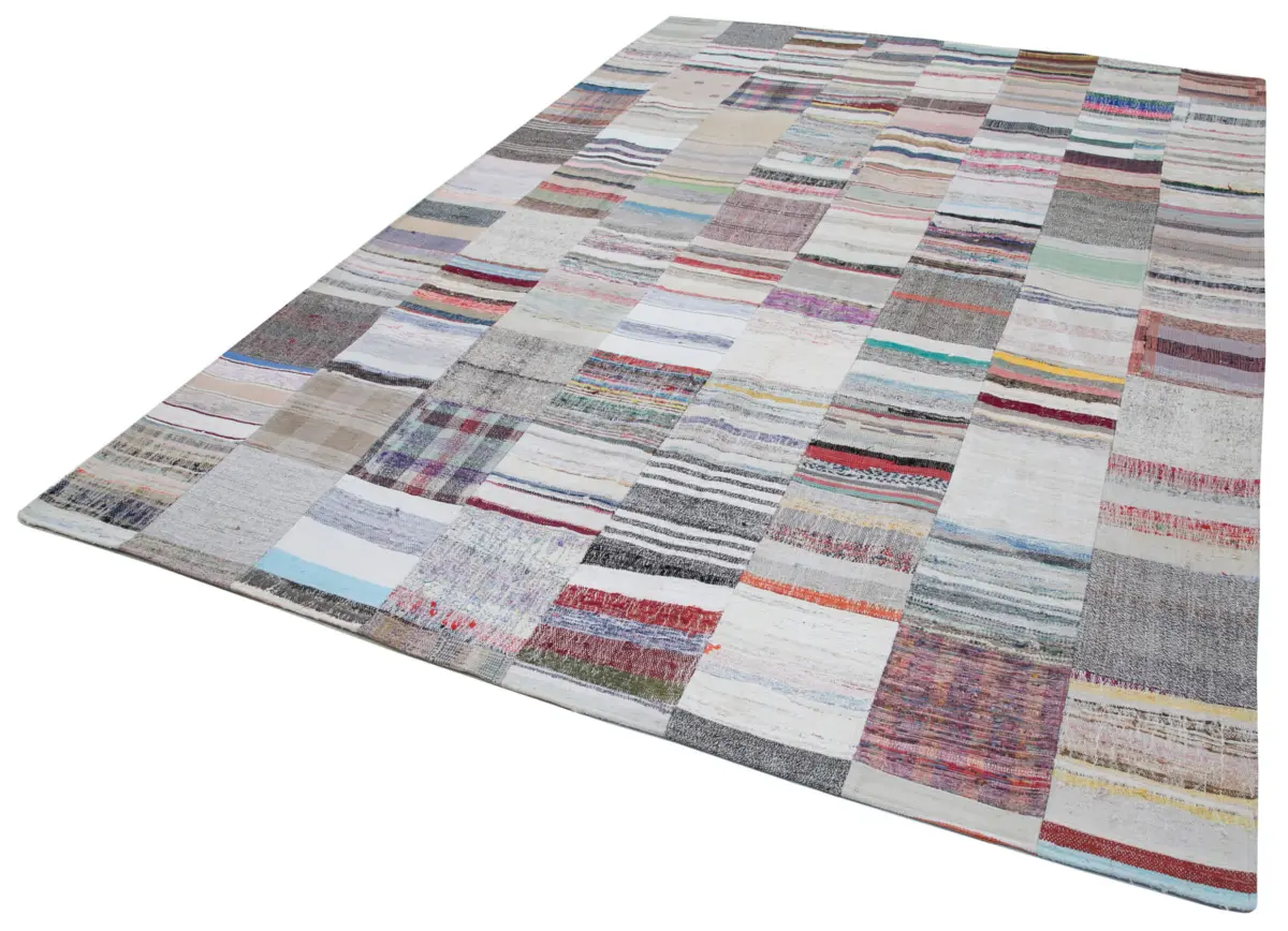 Chaput Patchwork Beyaz Renk Pabek Üzerine Yün El Dokuma Kilim-249x351 - Görsel 3