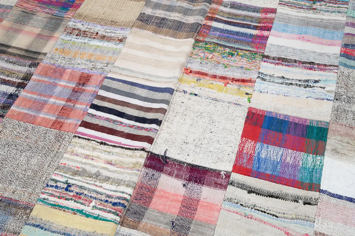 Chaput Patchwork Beyaz Renk Pamuk Üzerine Yün El Dokuma Kilim-240x357 - Görsel 6