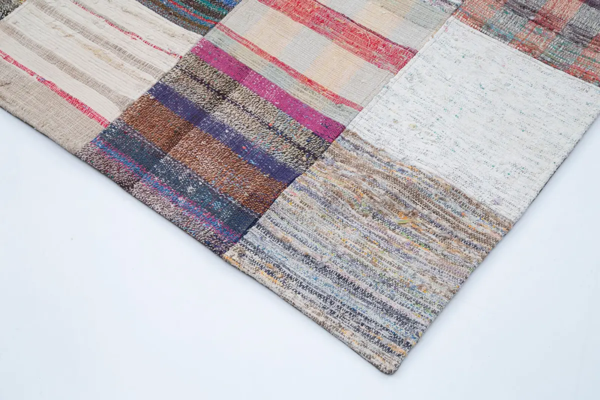 Chaput Patchwork Multi Renk Pamuk Üzerine Yün El Dokuma Kilim-241x358 - Görsel 4