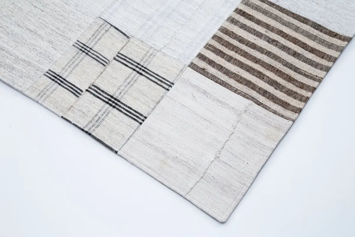 İnce Bez Patchwork Beyaz Pamuk Üzerine Yün El Dokuma Kilim-302x400 - Görsel 4