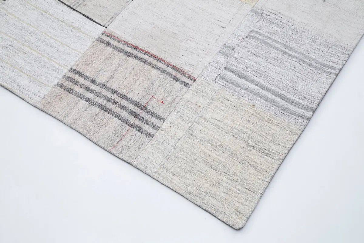 İnce Bez Patchwork Bej Pamuk Üzerine Yün El Dokuma Kilim-301x406 - Görsel 4