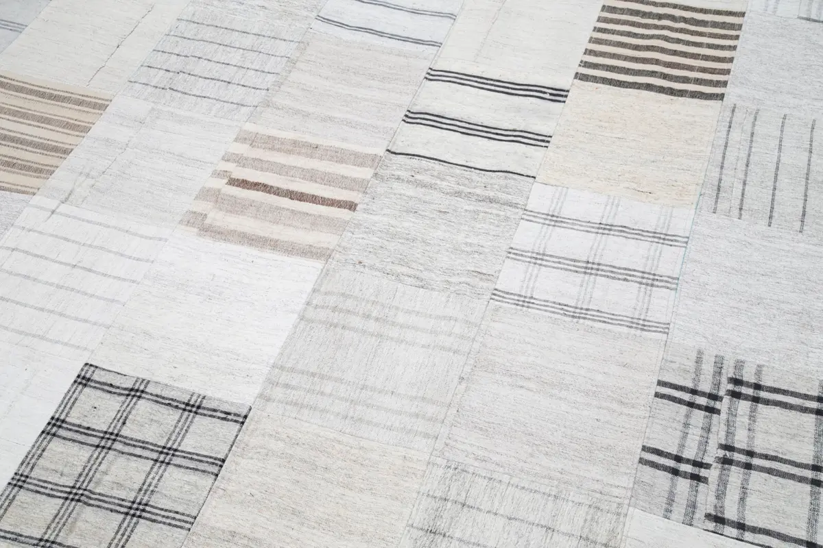 İnce Bez Patchwork Bej Pamuk Üzerine Yün El Dokuma Kilim-302x401 - Görsel 6