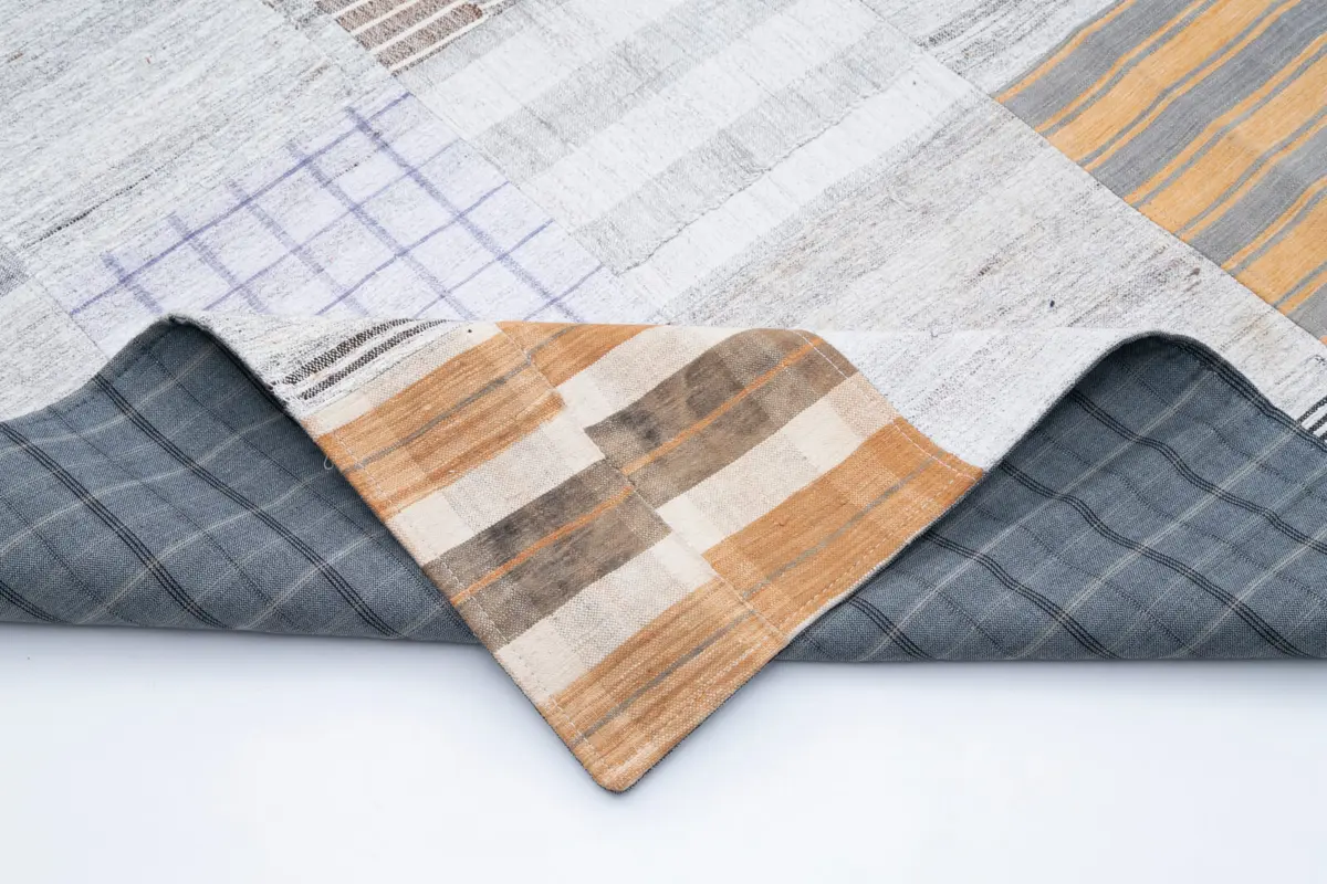 İnce Bez Patchwork Beyaz Pamuk Üzerine Yün El Dokuma Kilim-302x398 - Görsel 5