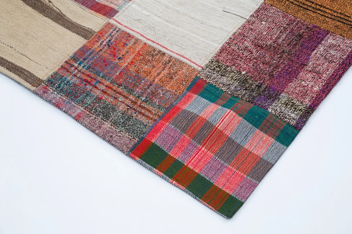 Chaput Patchwork Multi Renk Pamuk Üzerine Yün El Dokuma Kilim-238x327 - Görsel 4