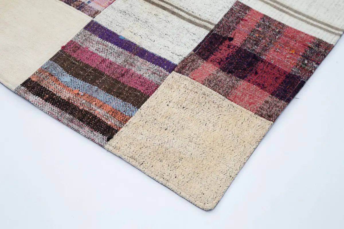 Chaput Patchwork Multi Renk Pamuk Üzerine Yün El Dokuma Kilim-233x330 - Görsel 4