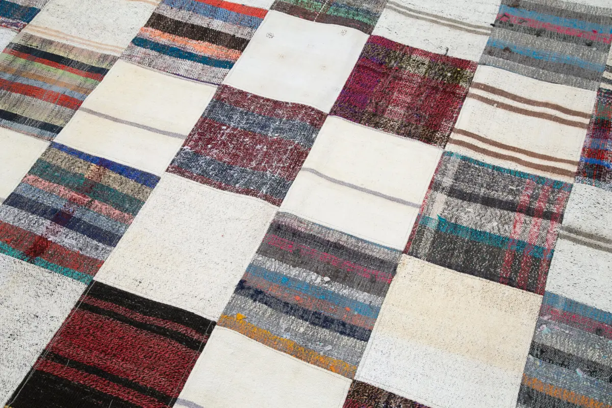Chaput Patchwork Multi Renk Pamuk Üzerine Yün El Dokuma Kilim-233x330 - Görsel 6