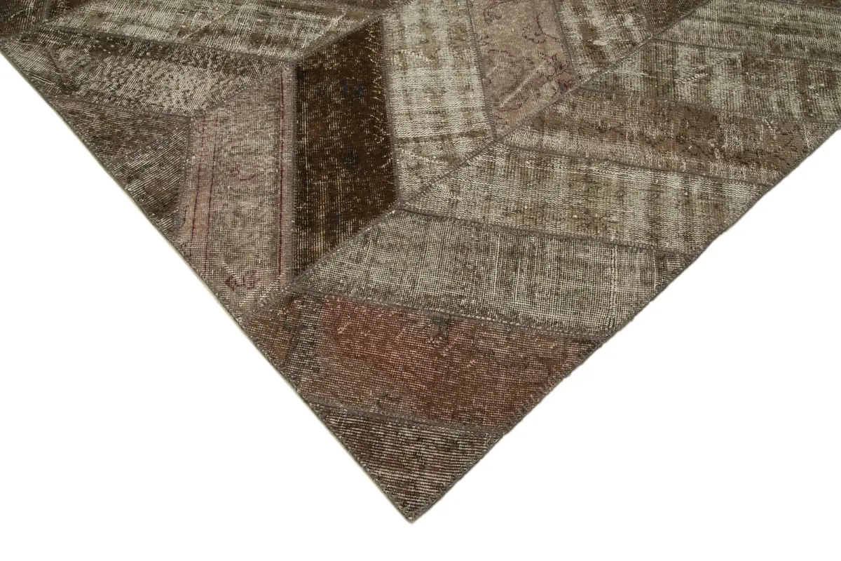 Patchwork Kahverengi Pamuk Üzerine Yün El Dokuma Kilim-242x307 - Görsel 4