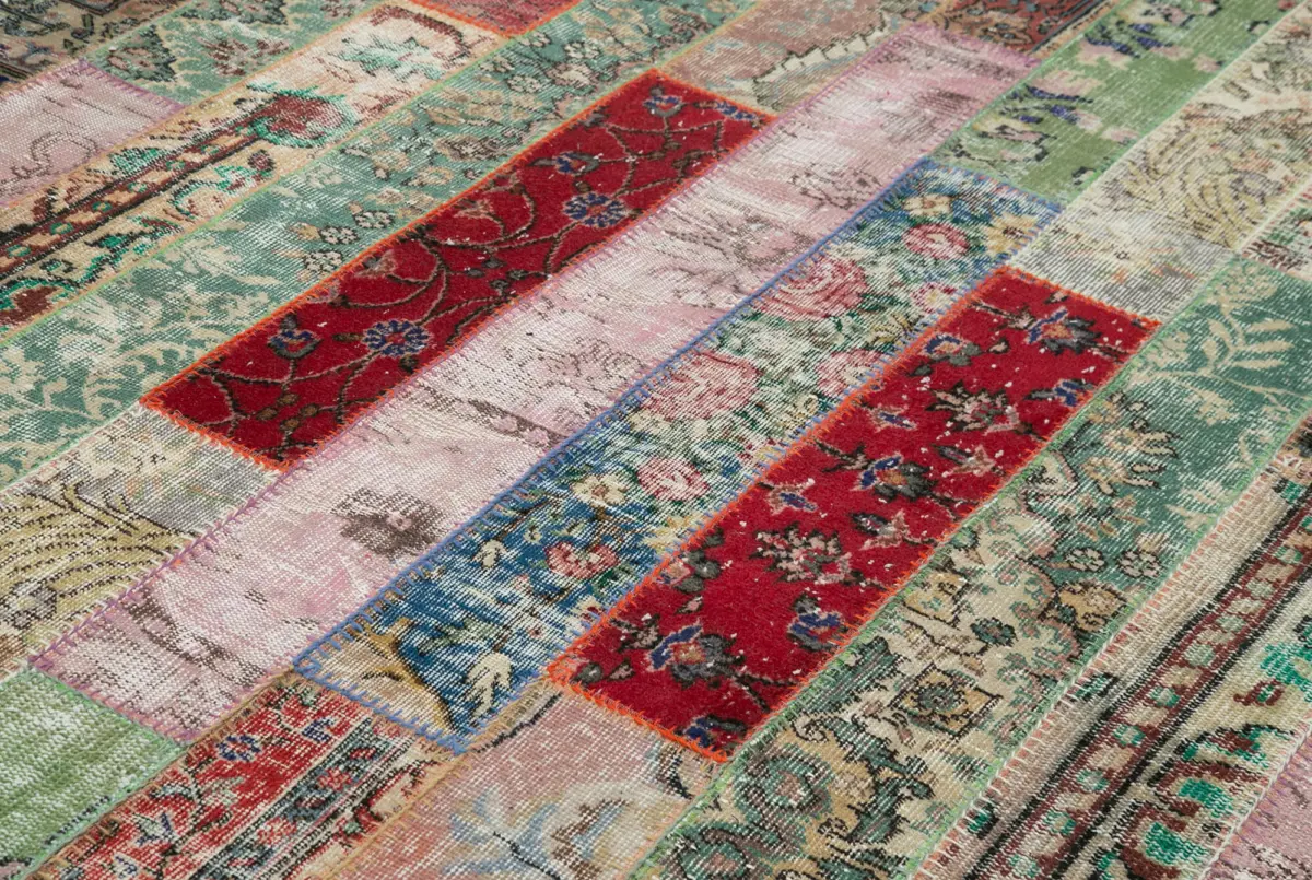 Patchwork Kırmızı Pamuk Üzerine Yün El Dokuma Kilim-200x305 - Görsel 5