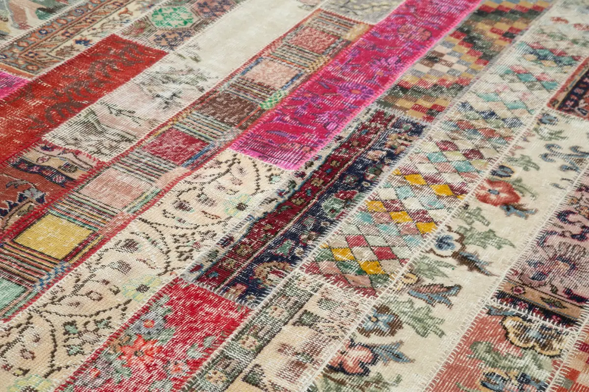 Patchwork Kırmızı Pamuk Üzerine Yün El Dokuma Kilim-205x305 - Görsel 5