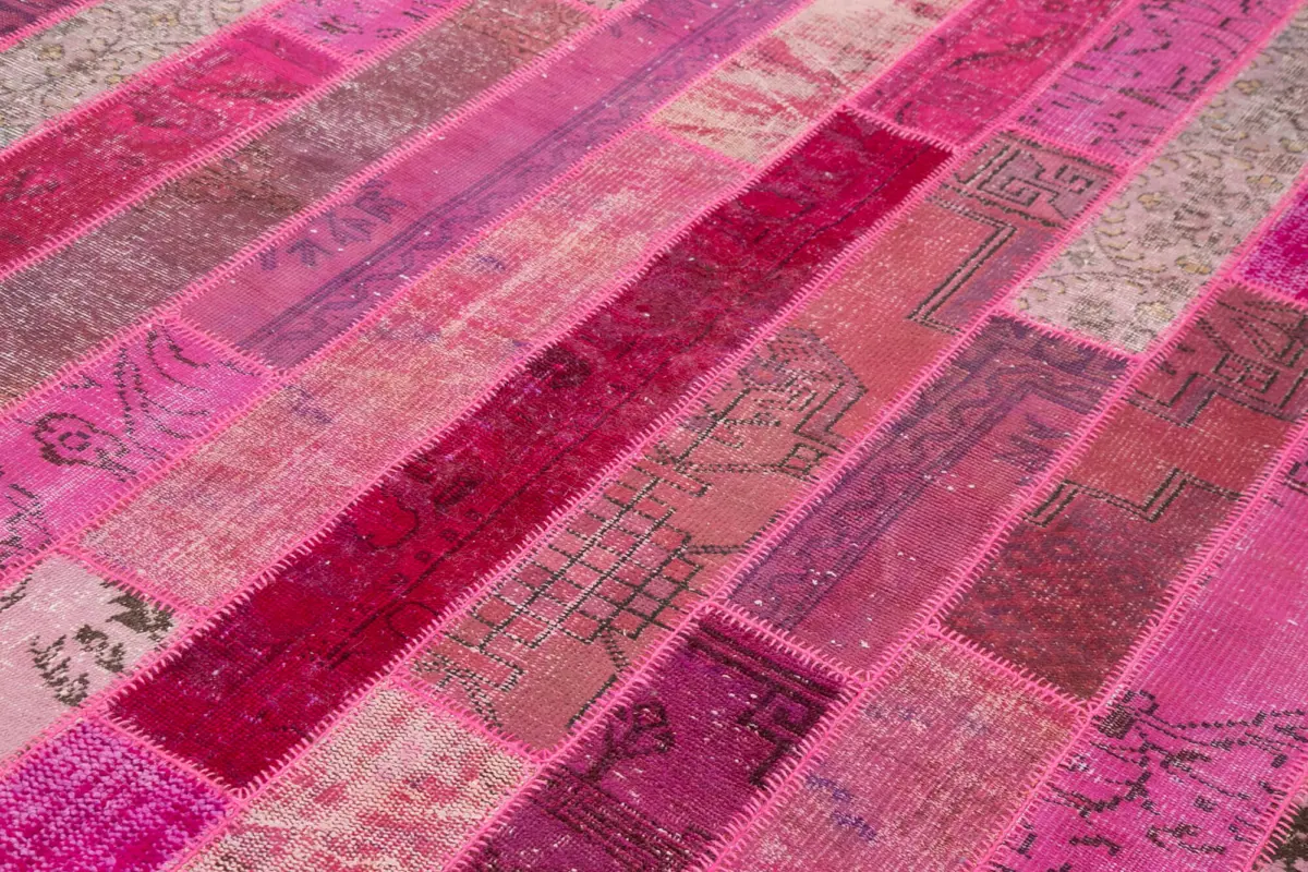 Patchwork Pembe Pamuk Üzerine Yün El Dokuma Kilim-205x305 - Görsel 5
