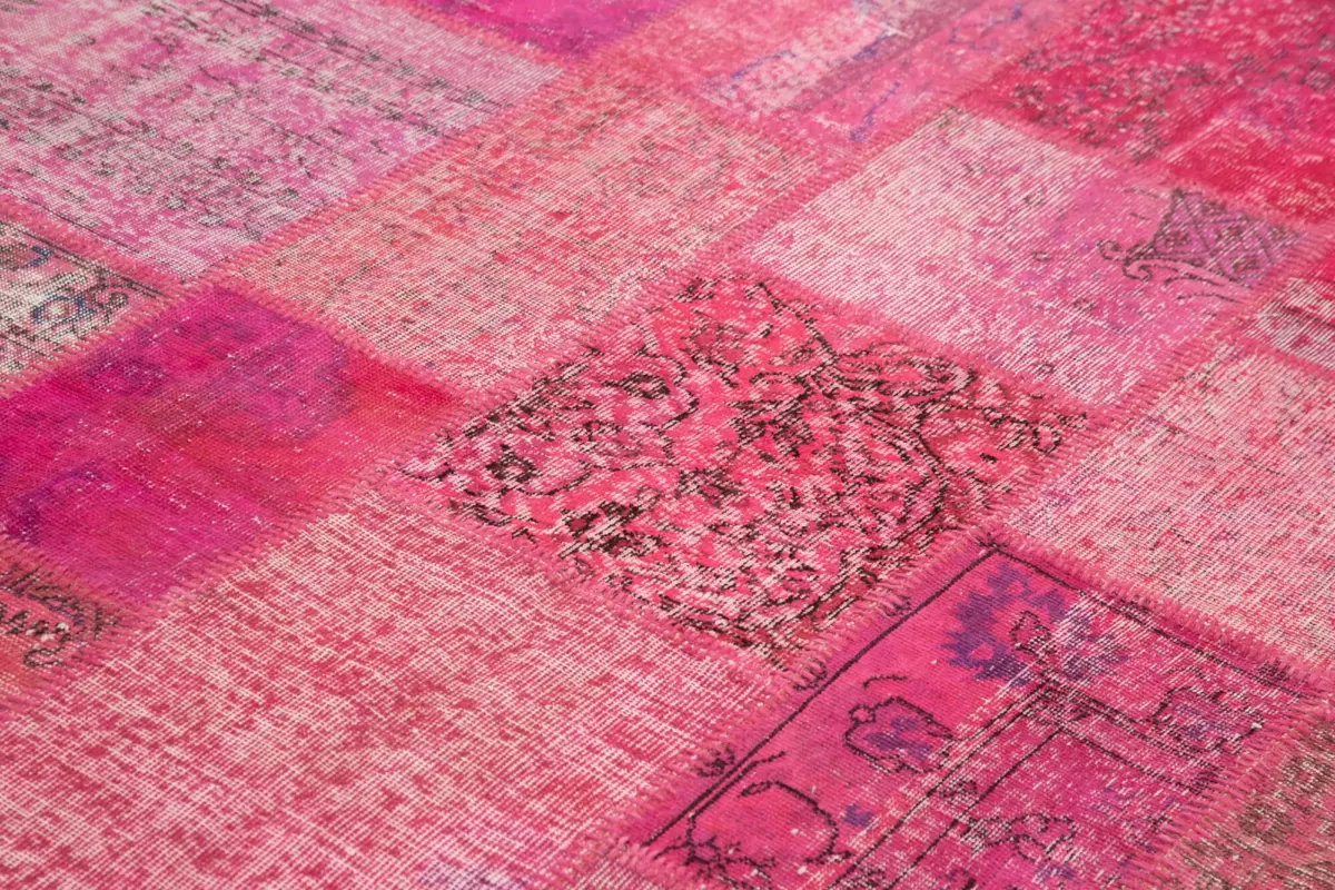 Patchwork Pembe Pamuk Üzerine Yün El Dokuma Kilim-205x300 - Görsel 5