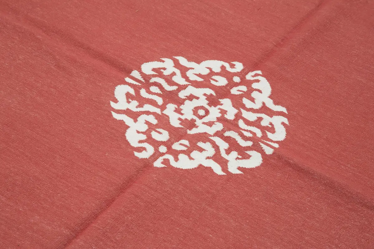 Duri Modern Kırmızı Pamuk Üstü Yün El Dokuma Kilim-186x272 - Görsel 5