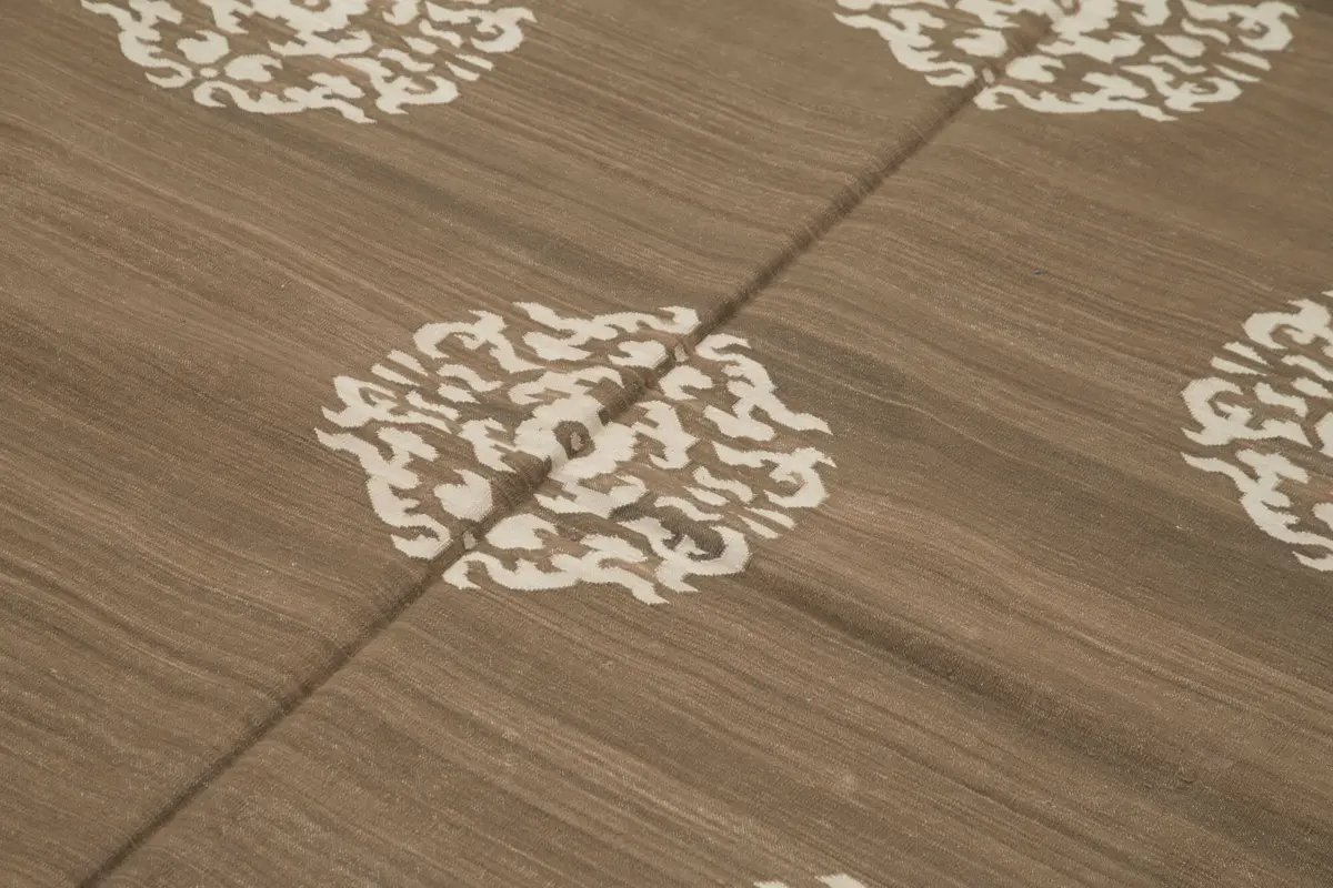 Duri Modern Kahverengi Pamuk Üstü Yün El Dokuma Kilim-191x271 - Görsel 5