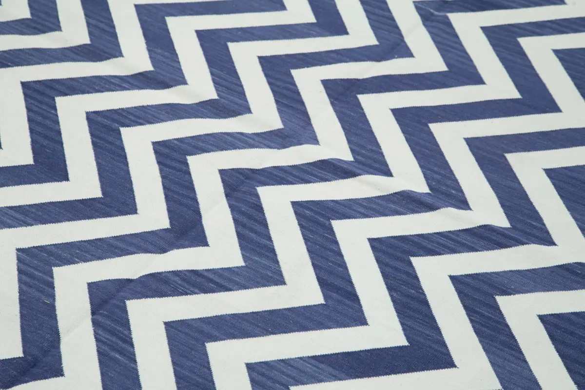 Duri Modern Mavi Pamuk Üstü Yün El Dokuma Kilim-184x273 - Görsel 5