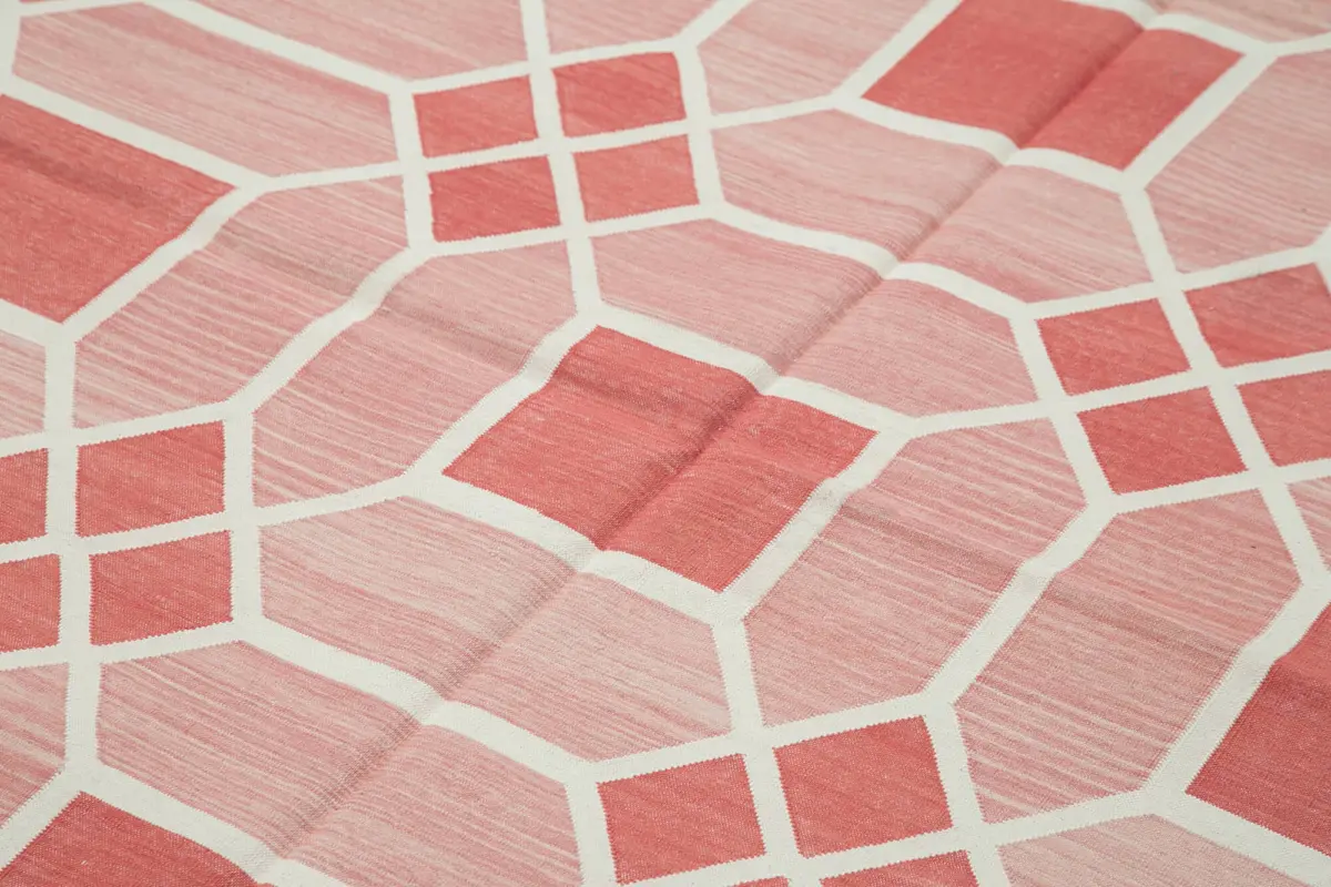 Duri Modern Kırmızı Pamuk Üstü Yün El Dokuma Kilim-184x271 - Görsel 5