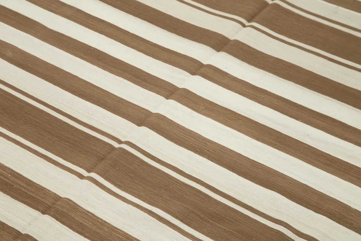 Duri Modern Kahverengi Pamuk Üstü Yün El Dokuma Kilim-182x276 - Görsel 5