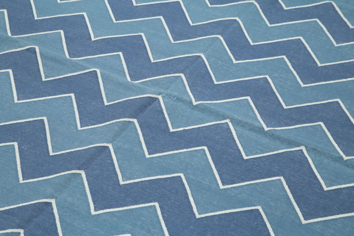 Duri Modern Mavi Pamuk Üstü Yün El Dokuma Kilim-187x270 - Görsel 5