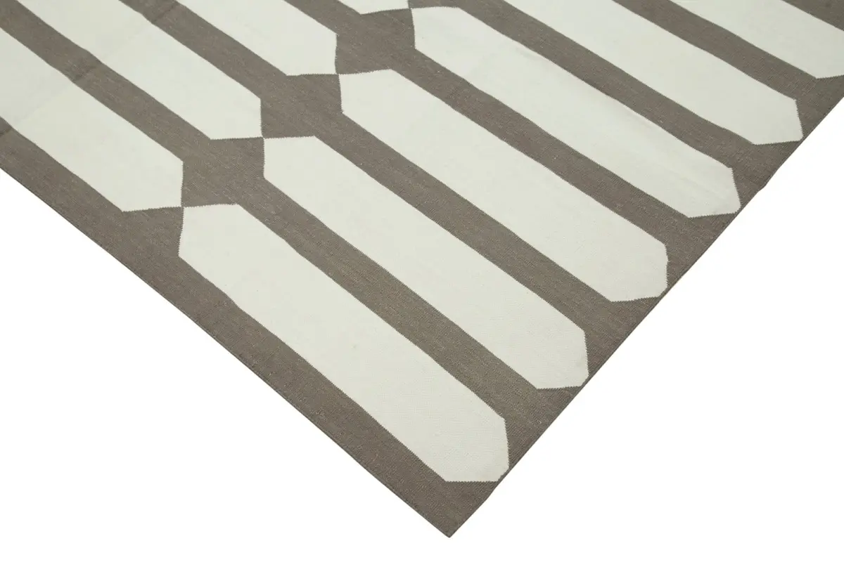 Duri Modern Kahverengi Pamuk Üstü Yün El Dokuma Kilim-185x266 - Görsel 4