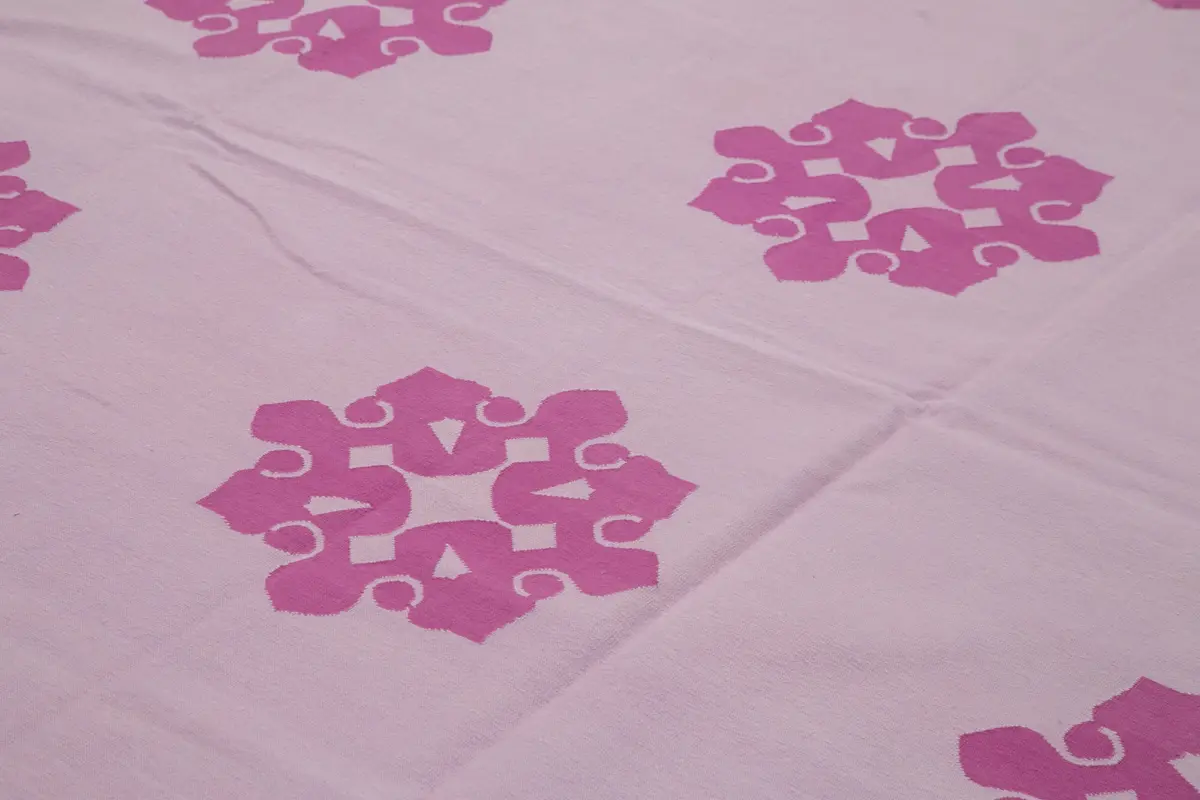 Duri Modern Pembe Pamuk Üstü Yün El Dokuma Kilim-312x418 - Görsel 5