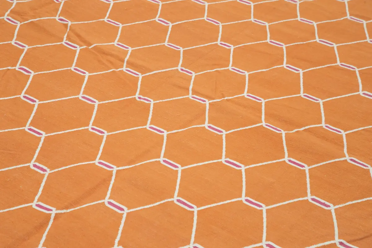 Duri Modern Turuncu Pamuk Üstü Yün El Dokuma Kilim-310x421 - Görsel 5