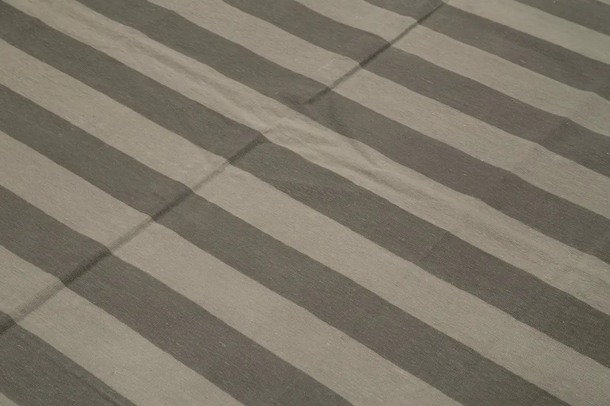 Duri Modern Kahverengi Pamuk Üstü Yün El Dokuma Kilim-242x310 - Görsel 5