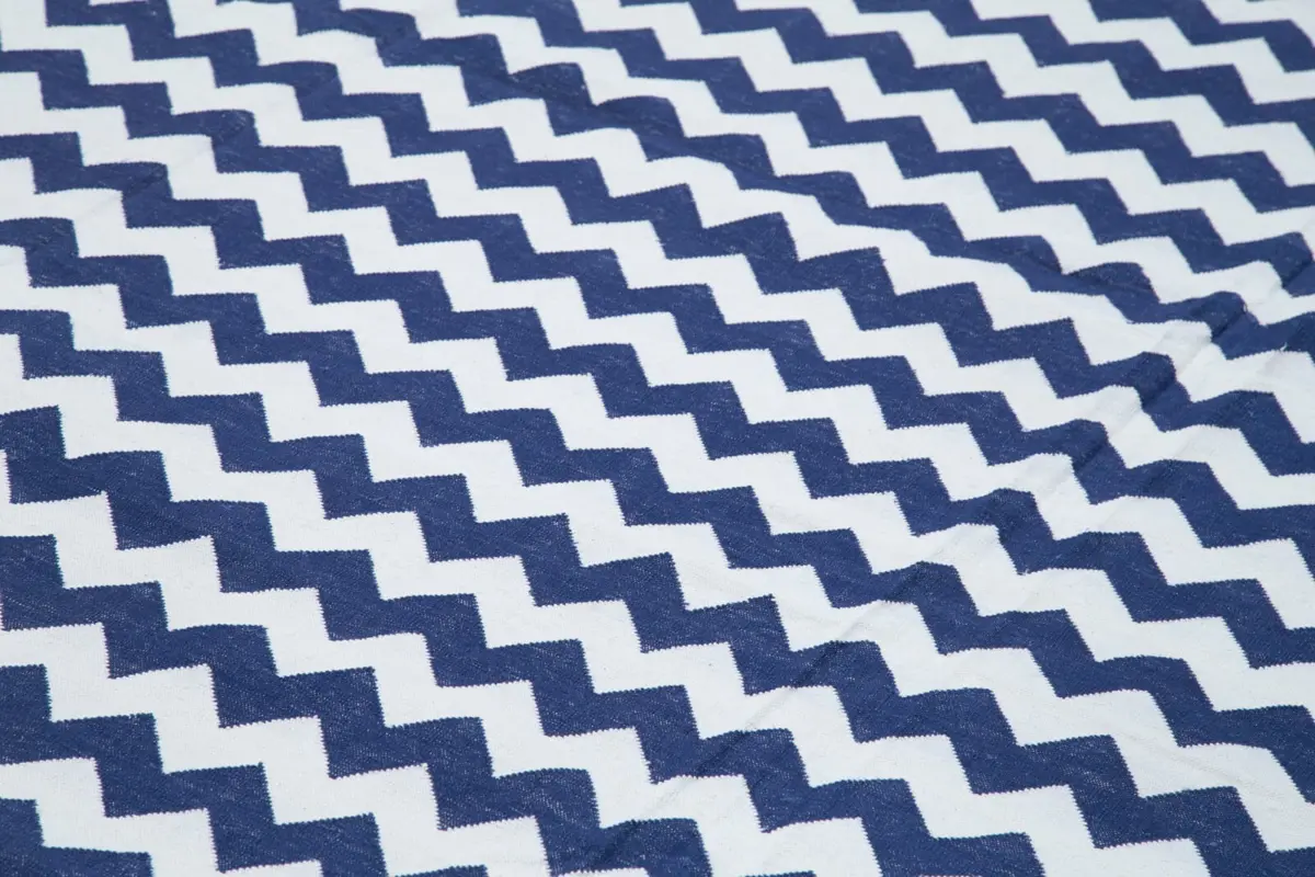 Duri Modern Mavi Pamuk Üstü Yün El Dokuma Kilim-305x415 - Görsel 5