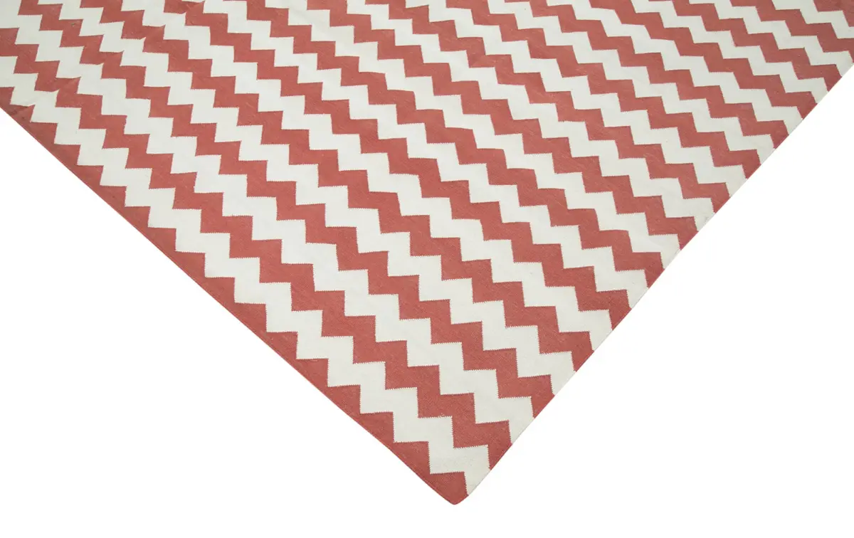 Duri Modern Kırmızı Pamuk Üstü Yün El Dokuma Kilim-238x300 - Görsel 4