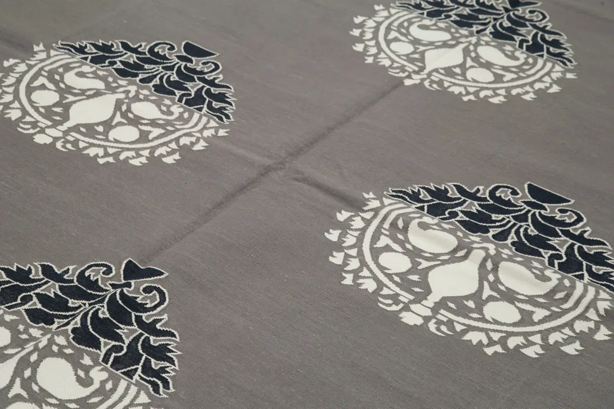 Duri Modern Gri Pamuk Üstü Yün El Dokuma Kilim-245x302 - Görsel 5