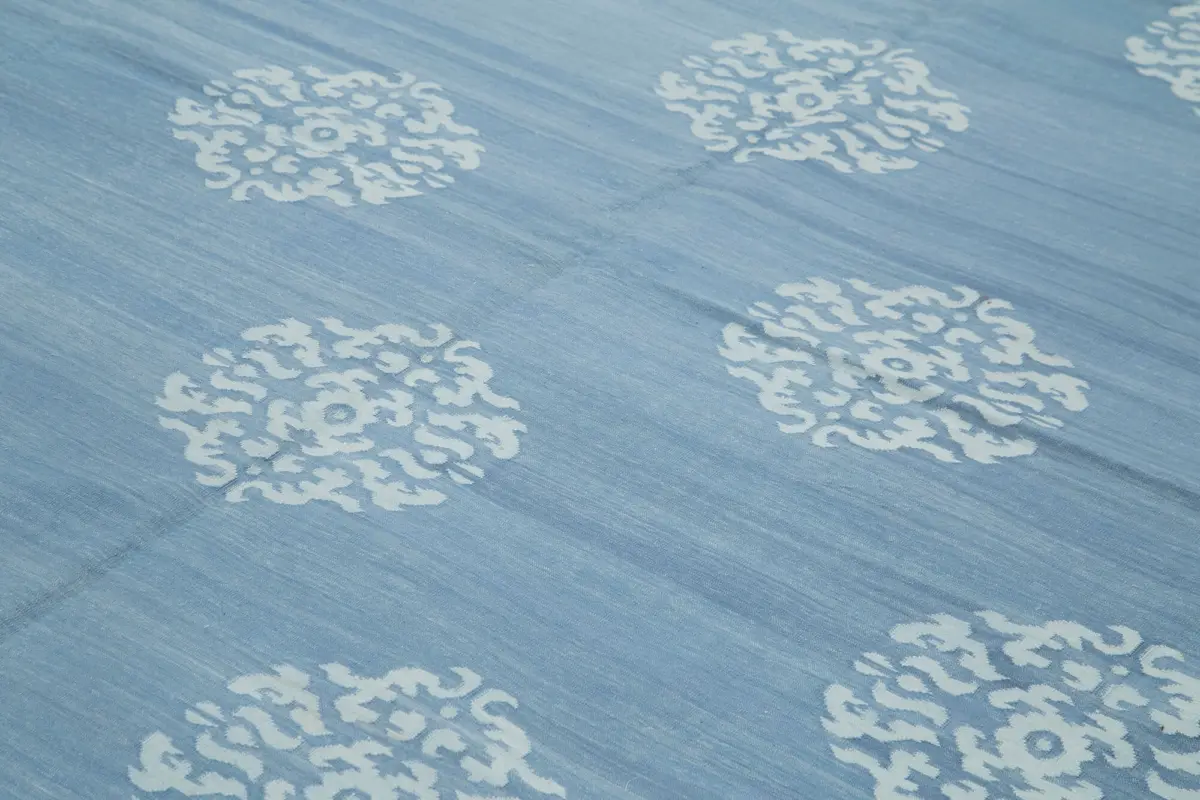 Duri Modern Mavi Pamuk Üstü Yün El Dokuma Kilim-280x360 - Görsel 5