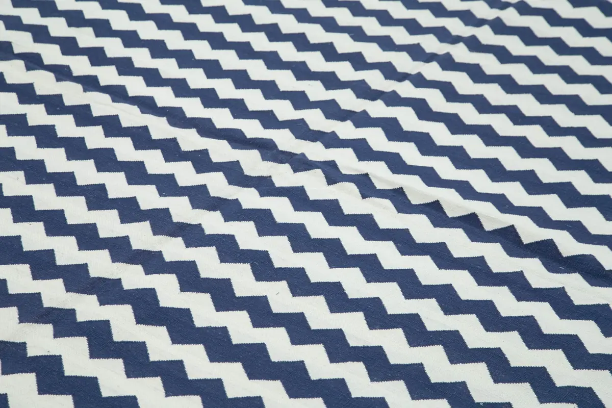 Duri Modern Mavi Pamuk Üstü Yün El Dokuma Kilim-272x360 - Görsel 5