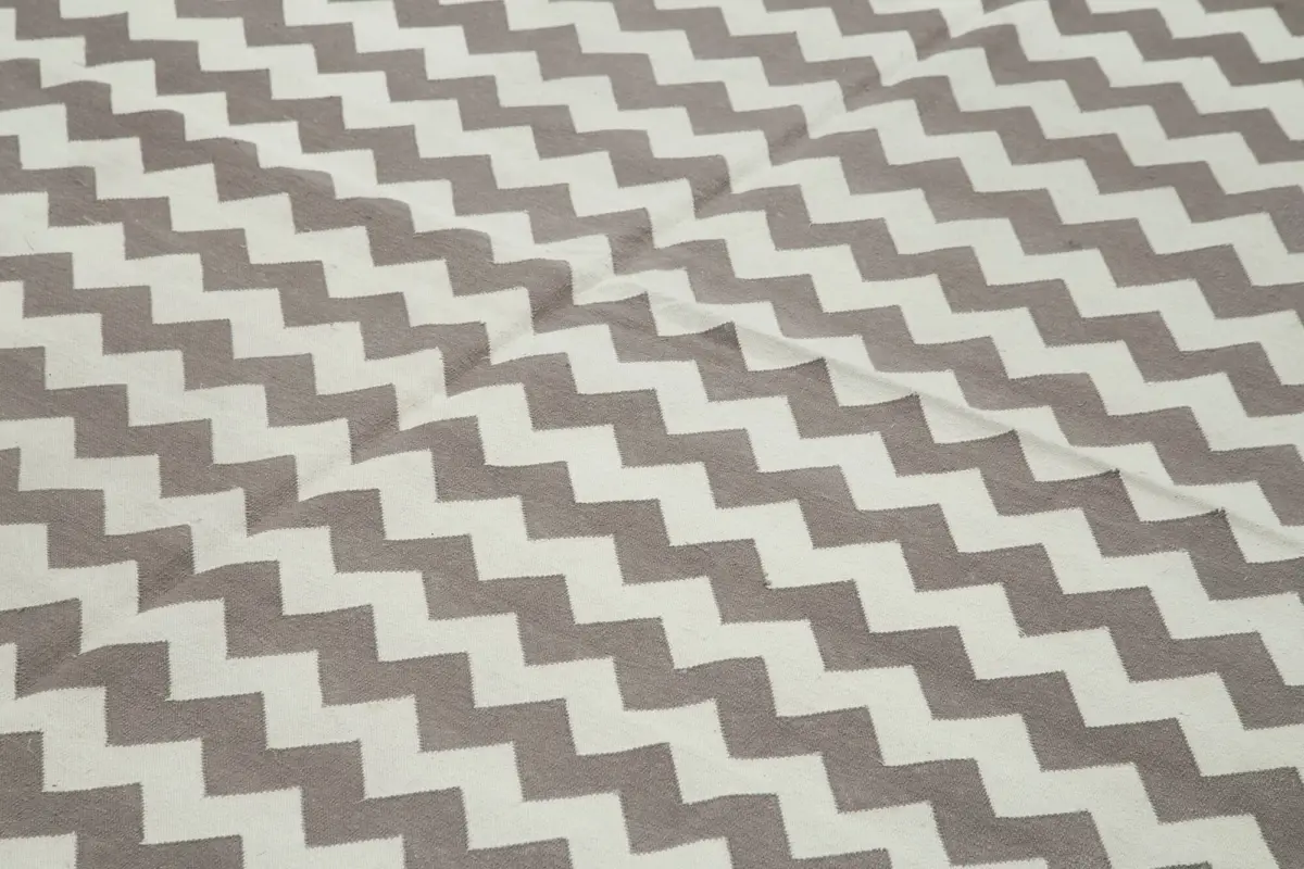 Duri Modern Kahverengi Pamuk Üstü Yün El Dokuma Kilim-274x355 - Görsel 5