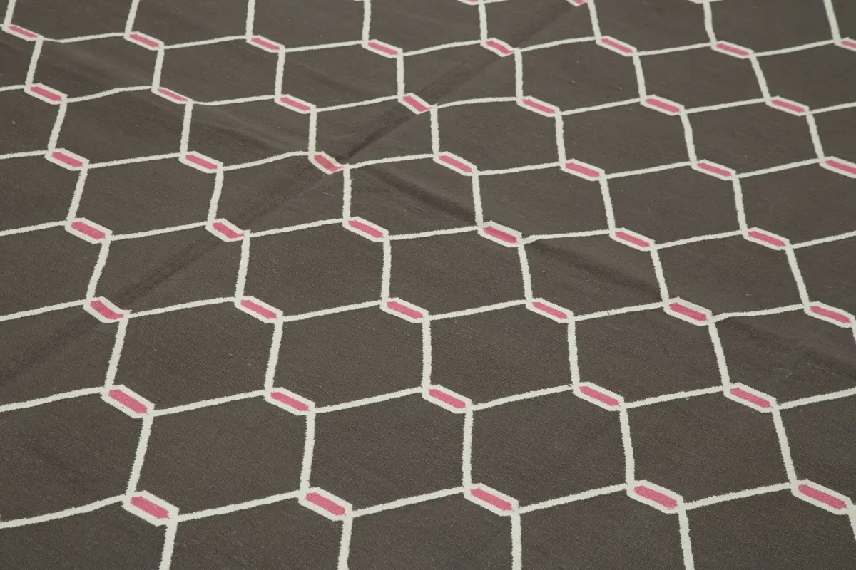 Duri Modern Kahverengi Pamuk Üstü Yün El Dokuma Kilim-277x357 - Görsel 5